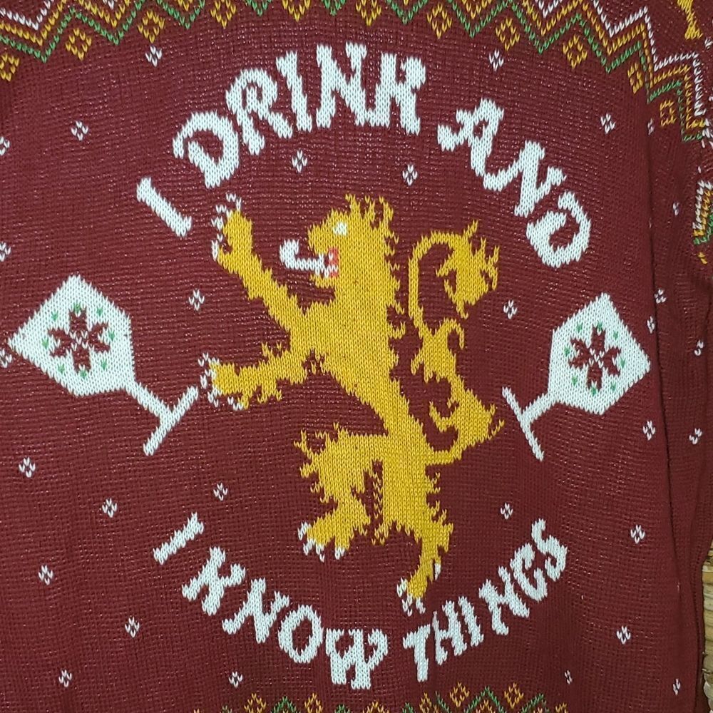 Game of Thrones I Drink and I Know Things Sweater M